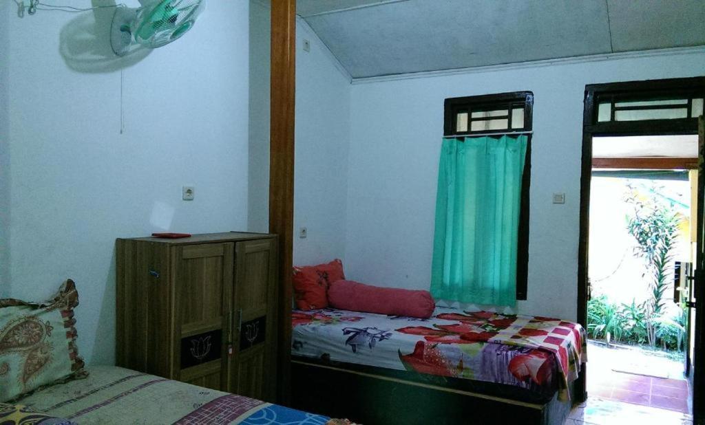 Adelya Homestay ปรายา ภายนอก รูปภาพ